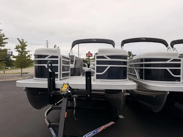 Slide: The Image of Bennington S-One Fishing 22 S1FC Pontoon 2027 - 4