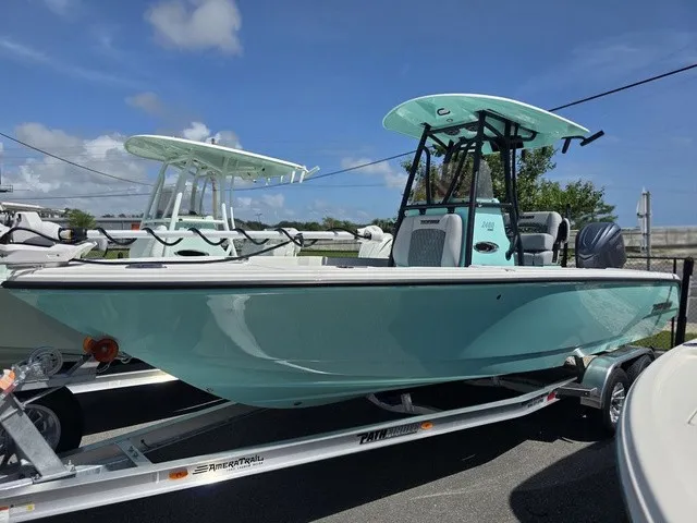 The Image of Pathfinder 2400 Hybrid 2027 - 1