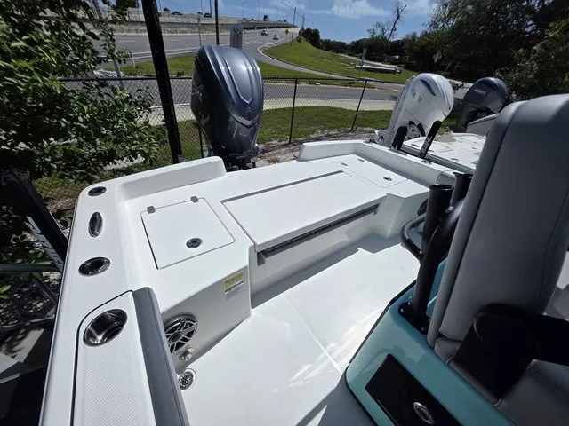 Slide: The Image of Pathfinder 2400 Hybrid 2027 - 11