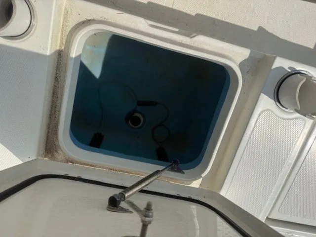 Slide: The Image of Mako 19 CPX 2015 - 20