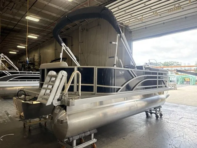 Slide: The Image of Bennington S-One L Bench 20 S1L Pontoon 2027 - 4