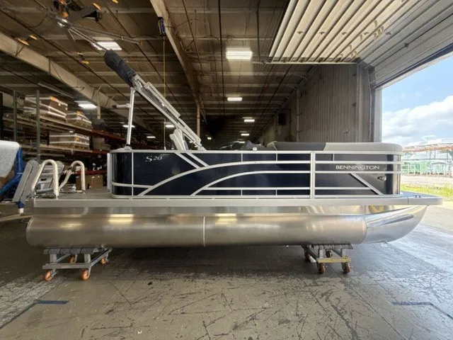Slide: The Image of Bennington S-One L Bench 20 S1L Pontoon 2027 - 3