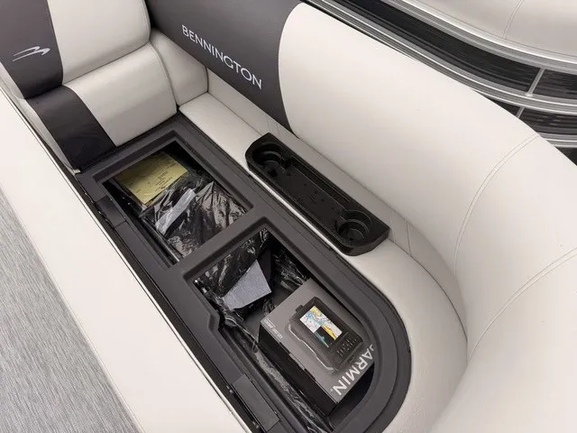 Slide: The Image of Bennington S-One Fishing 22 S1FC Pontoon 2027 - 7