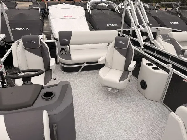 Slide: The Image of Bennington S-One Swingback 22 S1SB Pontoon 2027 - 14