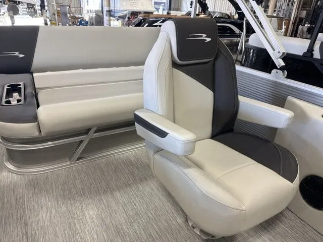 Slide: The Image of Bennington S-One Swingback 22 S1SB Pontoon 2027 - 14