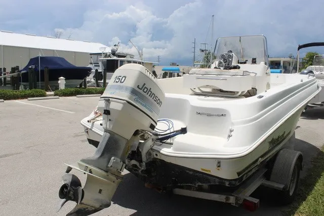 Slide: The Image of Wellcraft 180 Fisherman 2000 - 5