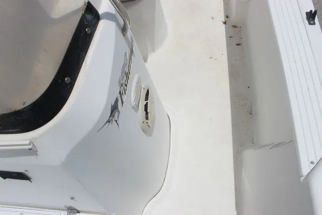Slide: The Image of Wellcraft 180 Fisherman 2000 - 11