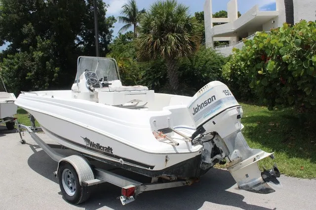 Slide: The Image of Wellcraft 180 Fisherman 2000 - 7