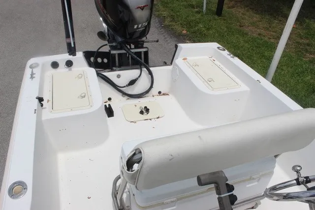 Slide: The Image of Key West 1720 Center Console 1999 - 14