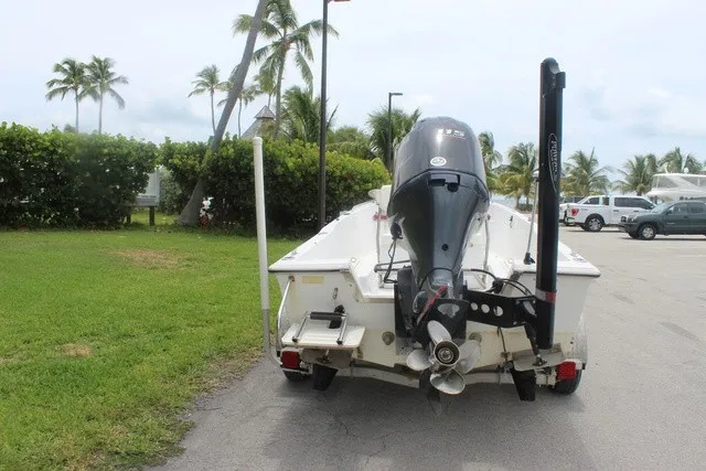 Slide: The Image of Key West 1720 Center Console 1999 - 6