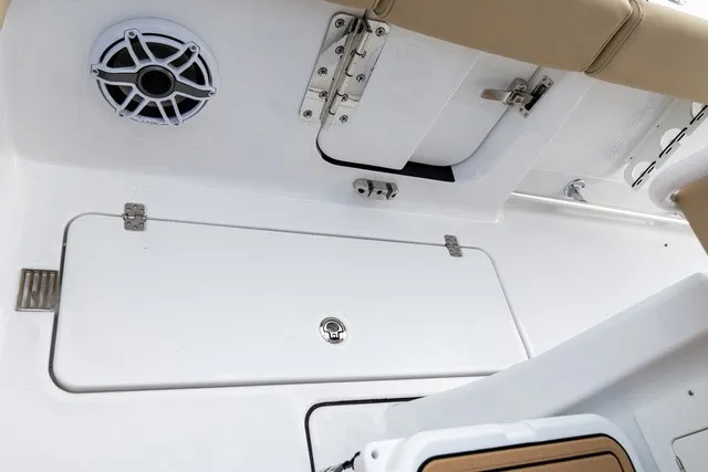 Slide: The Image of Sportsman Heritage 261 Center Console 2027 - 4