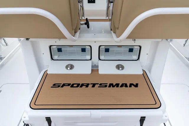 Slide: The Image of Sportsman Heritage 261 Center Console 2027 - 3