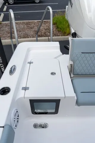 Slide: The Image of Sportsman Masters 247OE Bay Boat 2027 - 4