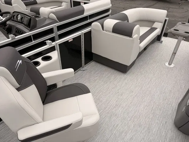 Slide: The Image of Bennington S-One Swingback 22 S1SB Pontoon 2027 - 16