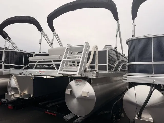 Slide: The Image of Bennington S-One Swingback 22 S1SB Pontoon 2027 - 4