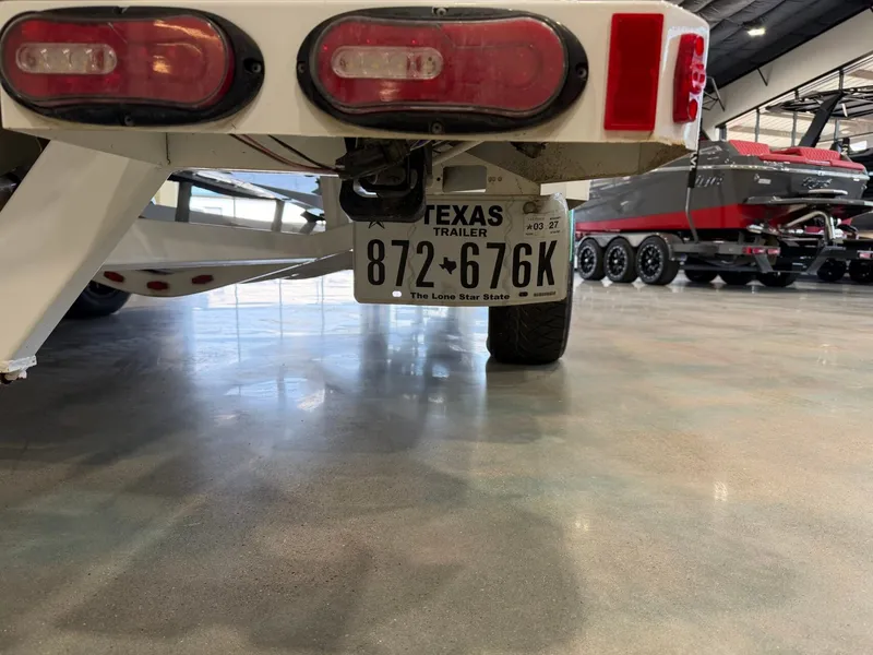 Slide: The Image of Tigé 23ZX 2021 - 33