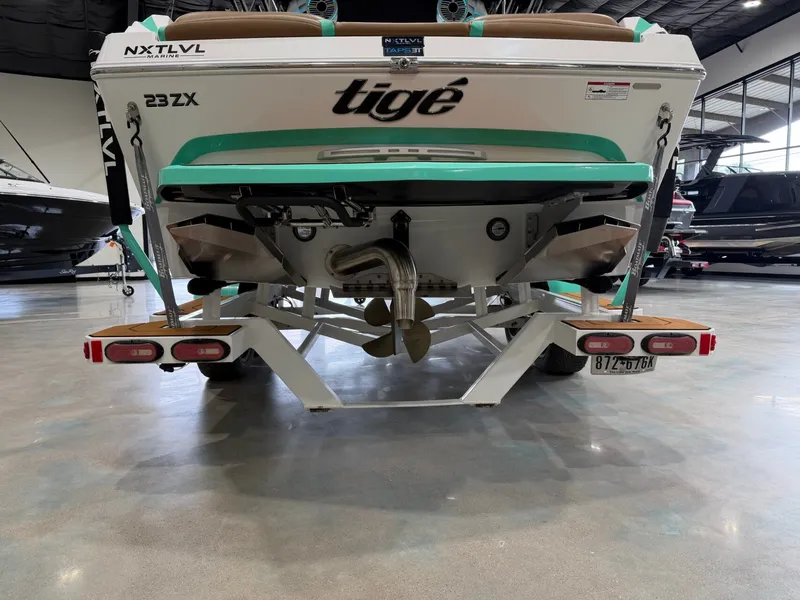 Slide: The Image of Tigé 23ZX 2021 - 5