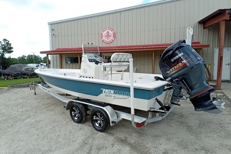 Slide: The Image of 2006 Pathfinder 2200 Tournament Edition boat with Yamaha outboard motor on trailer. - 8