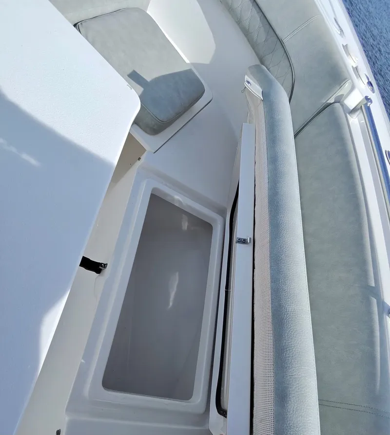 Slide: The Image of Sportsman Heritage 251 Center Console 2019 - 33