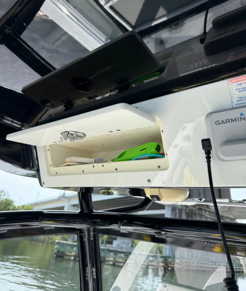 Slide: The Image of Sportsman Heritage 251 Center Console 2019 - 29