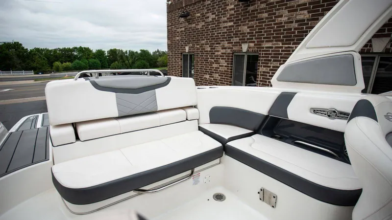 Slide: The Image of Chaparral 26 Surf 2021 - 8