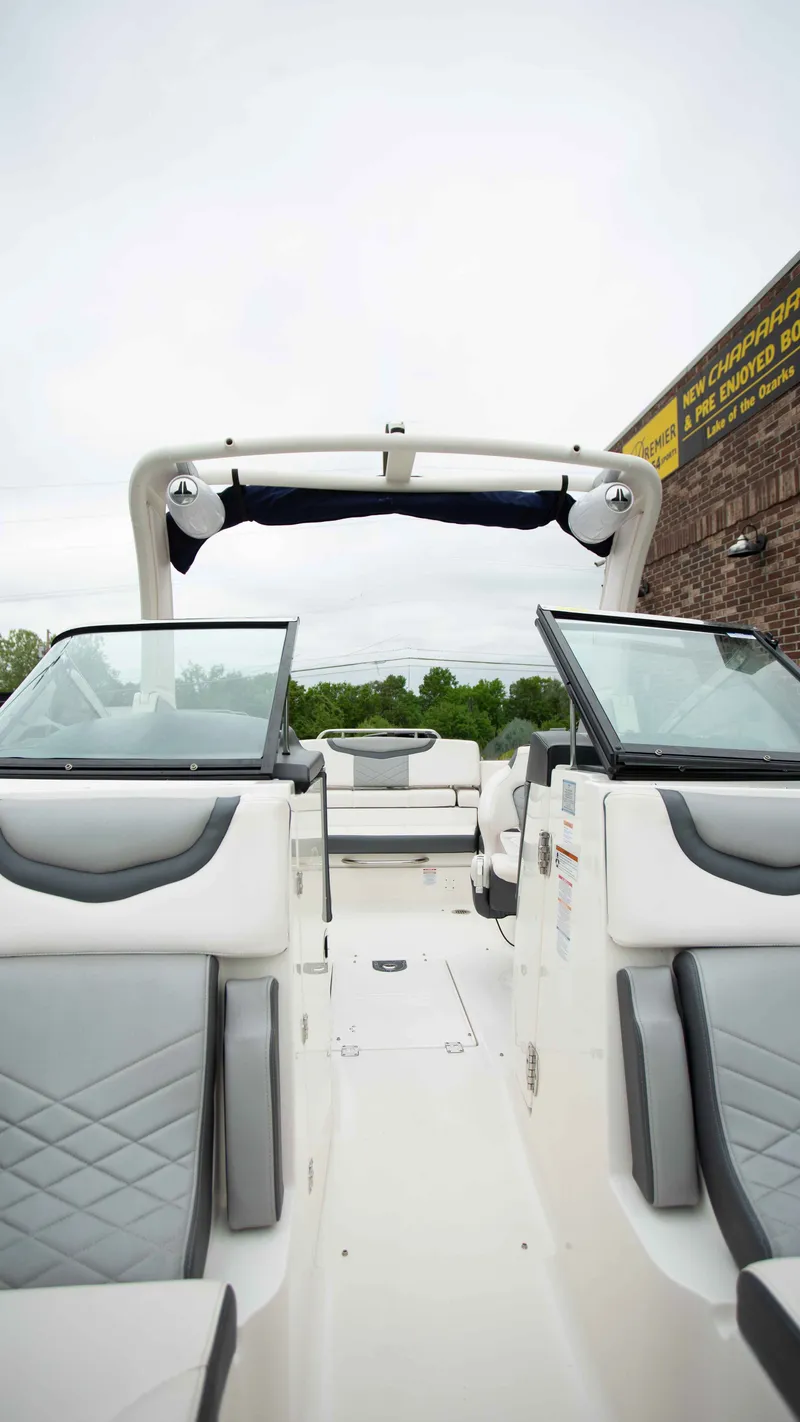 Slide: The Image of Chaparral 26 Surf 2021 - 20