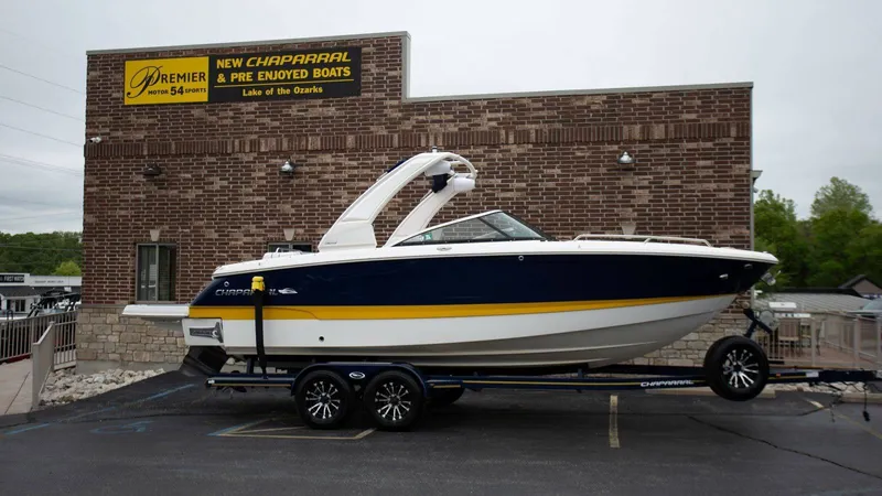 The Image of Chaparral 26 Surf 2021 - 1