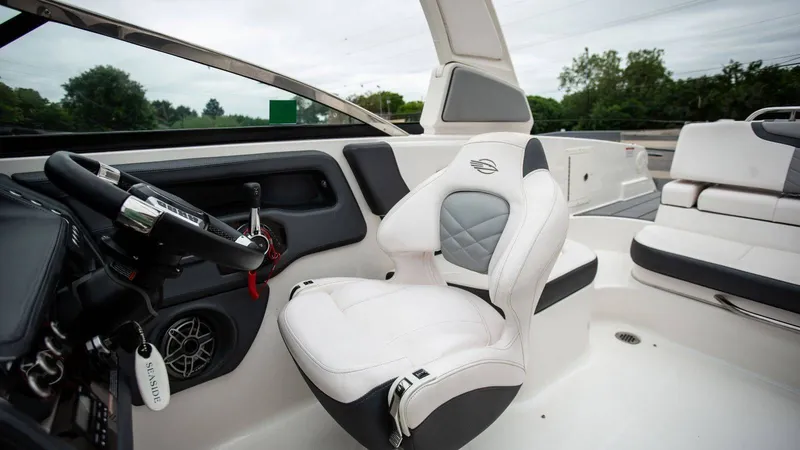 Slide: The Image of Chaparral 26 Surf 2021 - 24