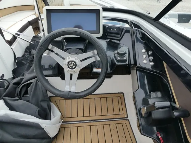 Slide: The Image of Yamaha 252S 2021 - 12