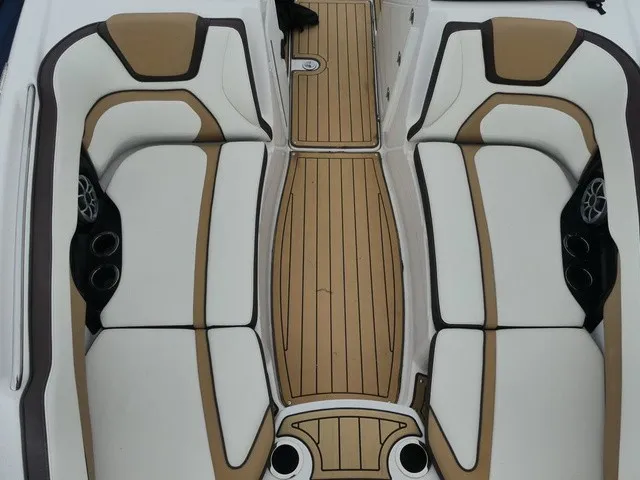 Slide: The Image of Yamaha 252S 2021 - 18