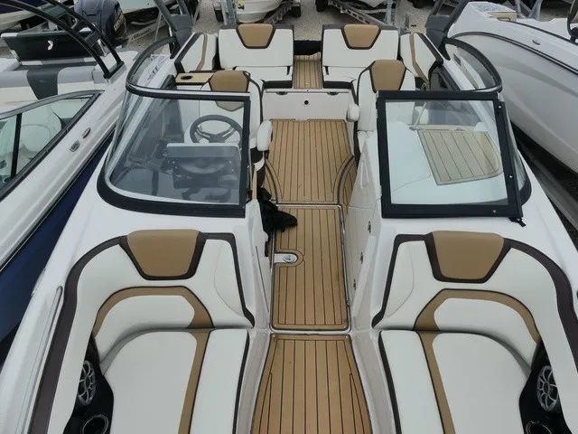 Slide: The Image of Yamaha 252S 2021 - 17