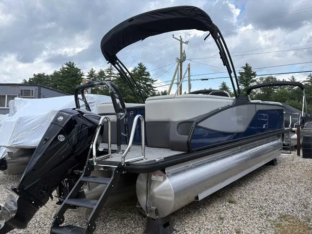 Slide: The Image of Harris Sunliner 230 CWDH 2027 - 25