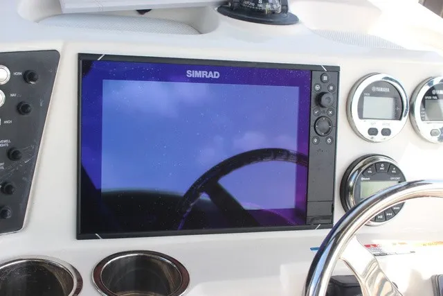 Slide: The Image of Robalo 246 Cayman 2022 - 19