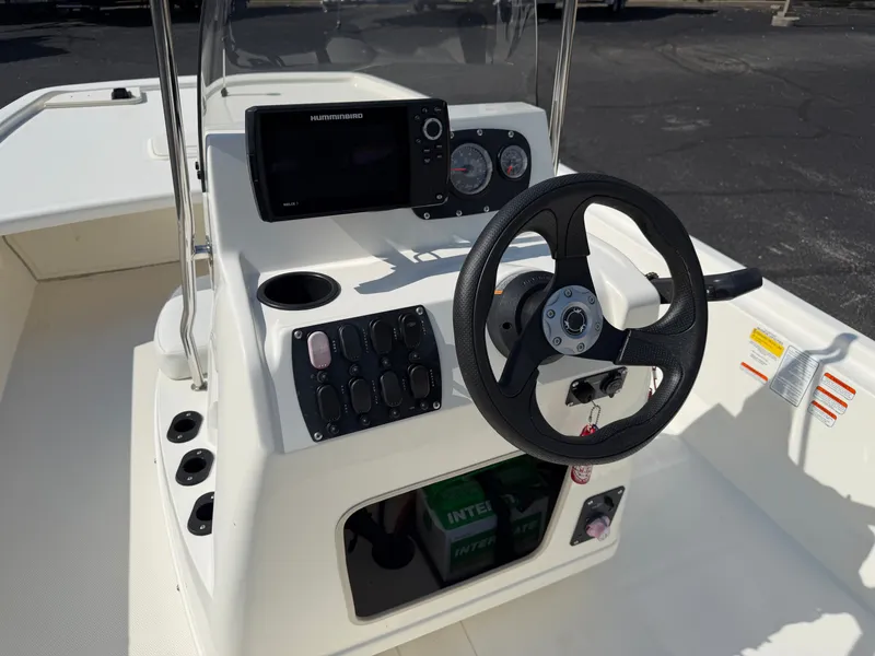Slide: The Image of Mako Pro Skiff 19CC 2022 - 9