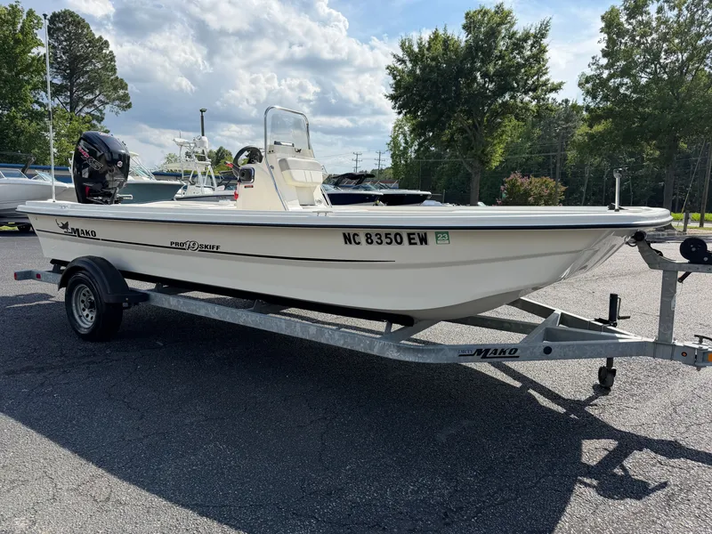 Slide: The Image of Mako Pro Skiff 19CC 2022 - 4