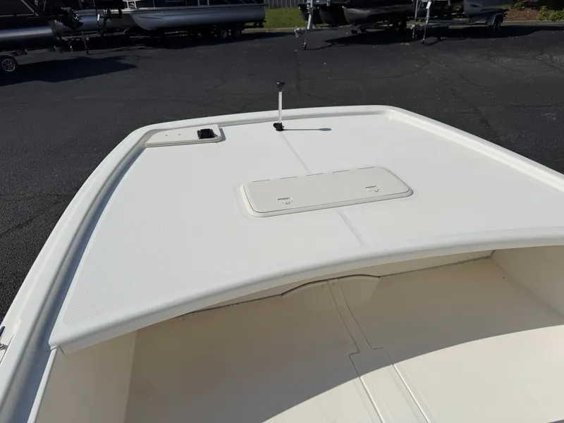 Slide: The Image of Mako Pro Skiff 19CC 2022 - 6