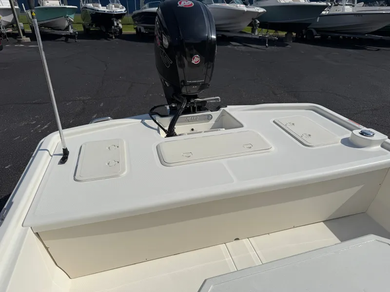 Slide: The Image of Mako Pro Skiff 19CC 2022 - 12