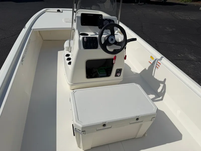 Slide: The Image of Mako Pro Skiff 19CC 2022 - 5