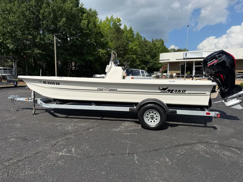 Slide: The Image of Mako Pro Skiff 19CC 2022 - 15