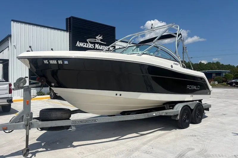 The Image of 2009 Robalo R227 Dual Console boat on trailer at Anglers Marine. - 1