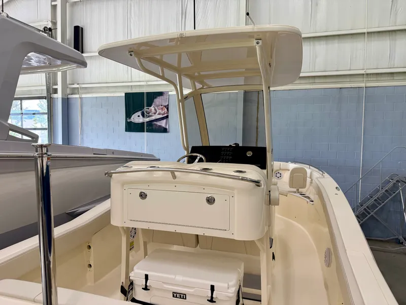 Slide: The Image of Scout 240 XSF 2027 - 4