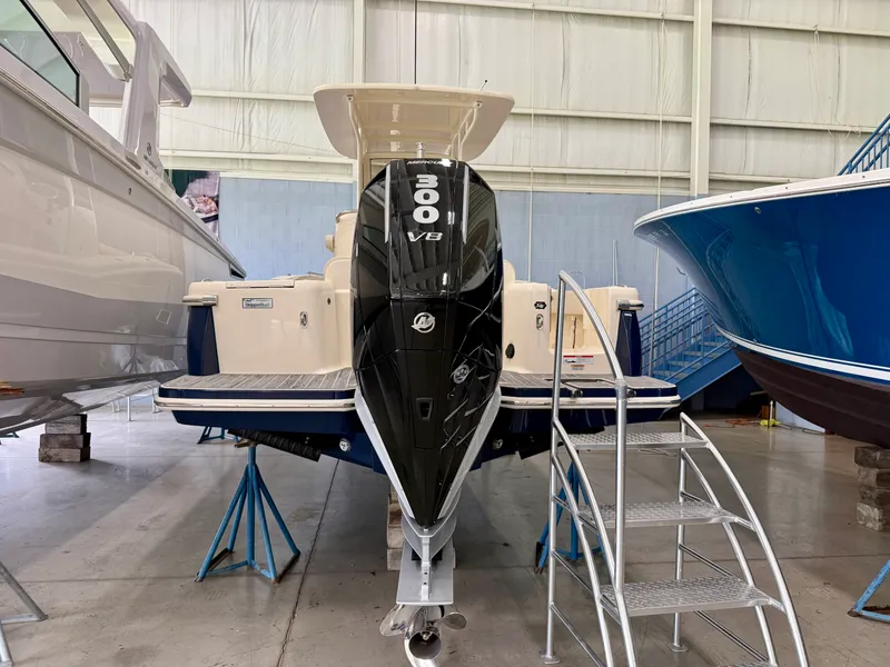 Slide: The Image of Scout 240 XSF 2027 - 8