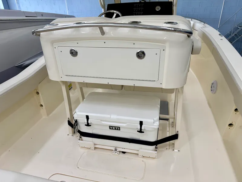 Slide: The Image of Scout 240 XSF 2027 - 7