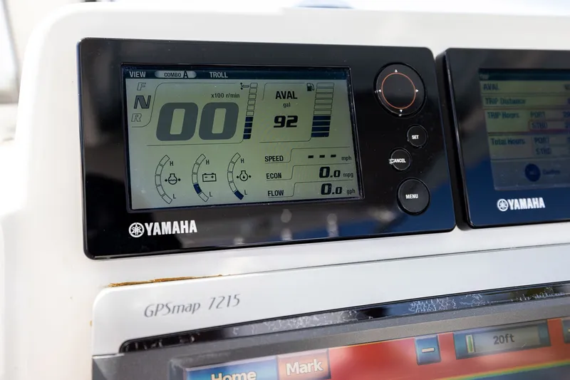 Slide: The Image of Yamaha display on 2011 Everglades 295 Center Console boat, showing engine metrics and GPS. - 31