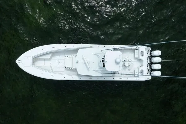 Slide: The Image of Overhead view of 2016 SeaHunter 45 Tournament boat on water. - 34