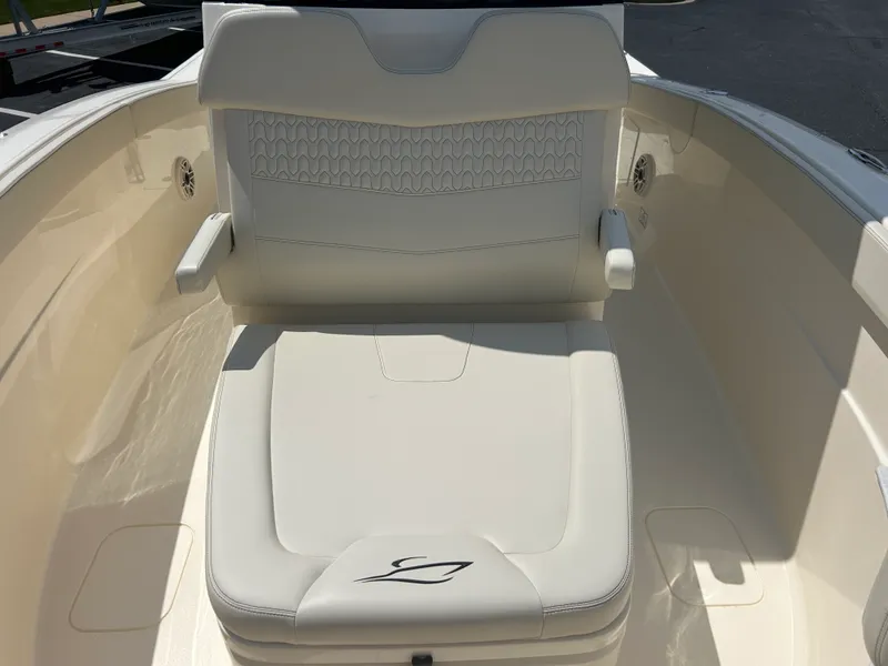 Slide: The Image of Scout 260 LXF 2027 - 34
