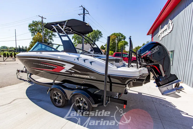 Slide: The Image of 2026 Chaparral 21 SSi OB boat with Mercury engine at Lakeside Marina. - 9