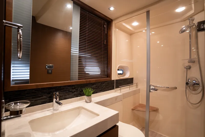 Slide: The Image of MASTER BATHROOM - 73