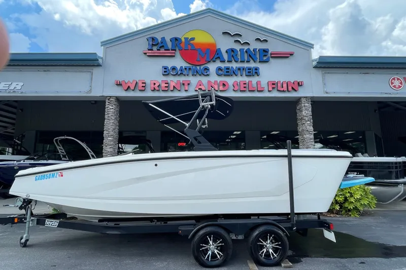 Slide: The Image of 2017 Heyday WT-2 boat on trailer at Park Marine Boating Center. - 0