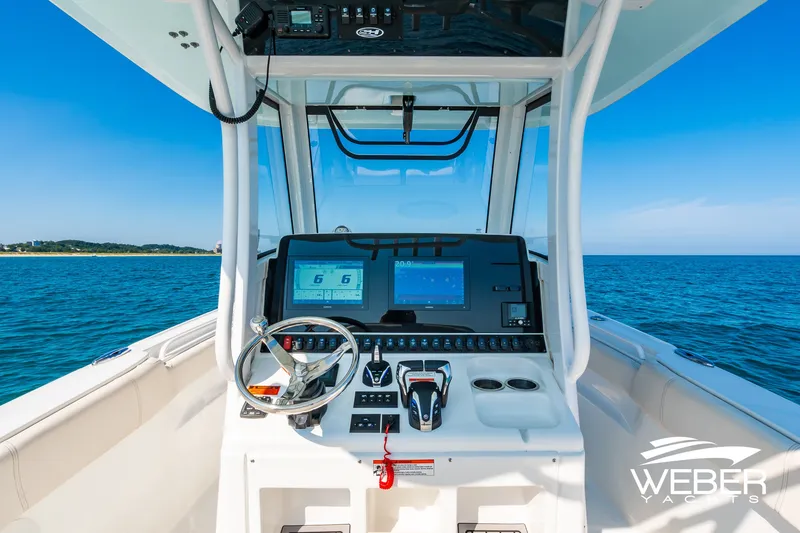 Slide: The Image of Sea Hunt 305 Ultra SE 2022 - 35